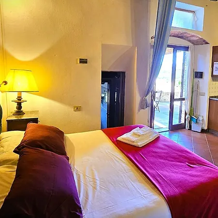 Bed & Breakfast Tenuta Colombaio 4*